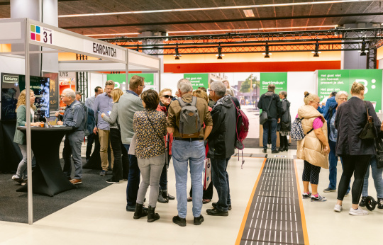 Foto van de Oogbeurs met geleidelijnen